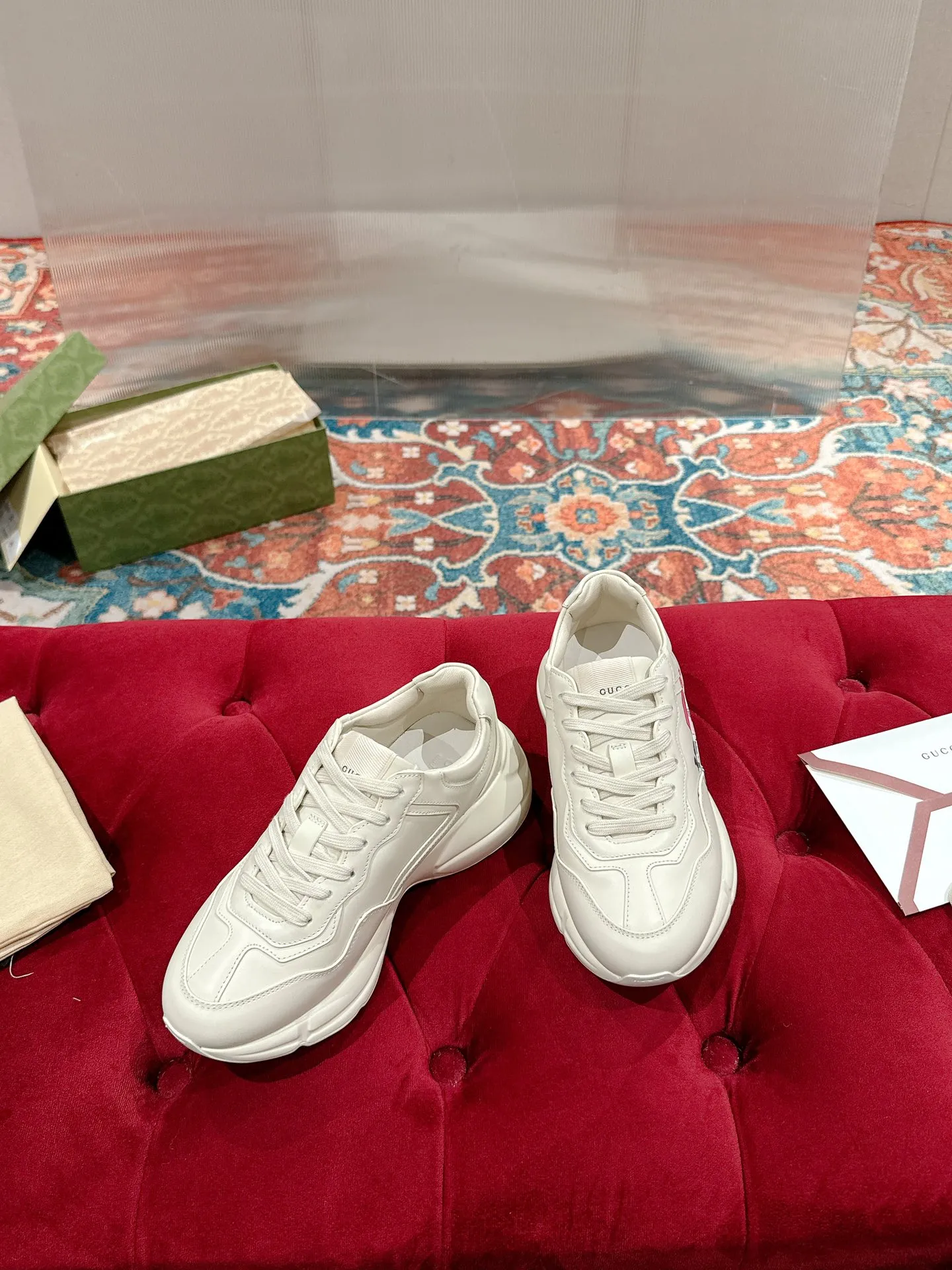 👟👟Ex-factory price 700👟👟 Men's size +10 🇮🇹Italy🇮🇹Gucci GUCCI🇮🇹Dad shoes (purchase level) (original replica) 👑 The original version purchased by Taikoo Hui has been continuously improved and upgraded in details, from the packaging of the shoes - anti-counterfeiting markings - shoe box accessories - fabric optimization - outsole technology - stitching and routing - oil edge technology. We do our best ◼️ Outsole: original plate molding ◼️ Upper: original grade A imported cowhide 🐮 ◼️ lining: original grade A mixed sheepskin 🐑 ◼️ Feet: original grade A mixed sheepskin 🐑 ◼️ Medium and low belt LOGO + original injection molding foot technology + original lasting technology ◼️ Original full set of customized packaging (anti-counterfeiting chip + a cloth bag + GUCCI card envelope + electronic invoice with credit card slip + shoelaces) ◼️ All details of the higher version are consistent with the original version (note the comparison) ◼️ Code number: 35-40 for women and 39-44 for men
